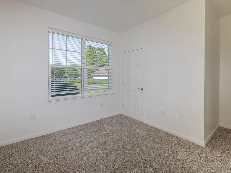 Raintree Townhomes 5 Units — Photo 18