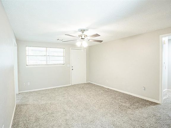 4th image of 1421 N Bradley Ave