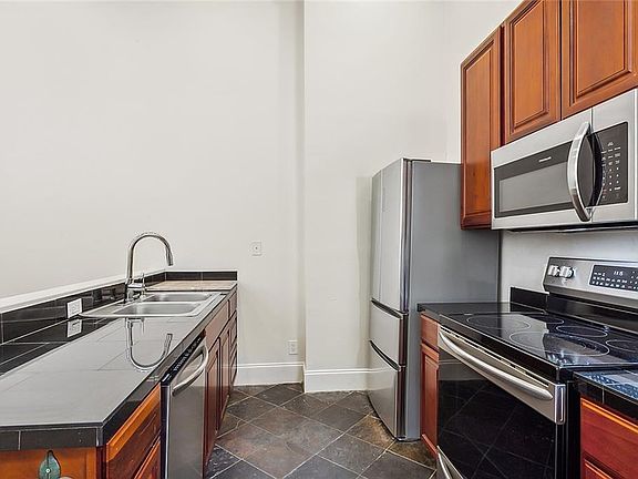 4th image of 1444 Saint Mary St #2