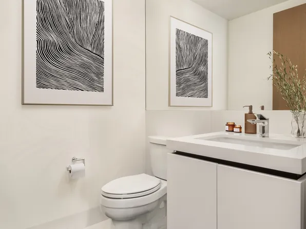 200 East 21st Street image 11 of 18