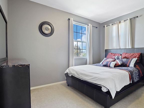 5th image of 1004 Monville Way