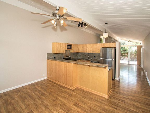 4th image of 110 Ferne Ave