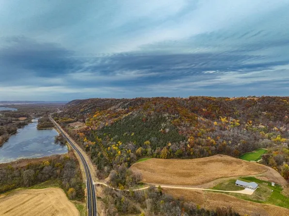 S2318 State Highway 35, Cochrane, WI 54622