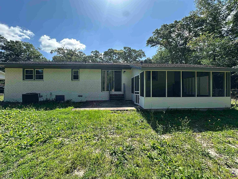 1021 Greenwood Dr — Photo 22