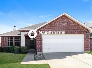 800 Wrigley Dr, Burleson, TX 76028