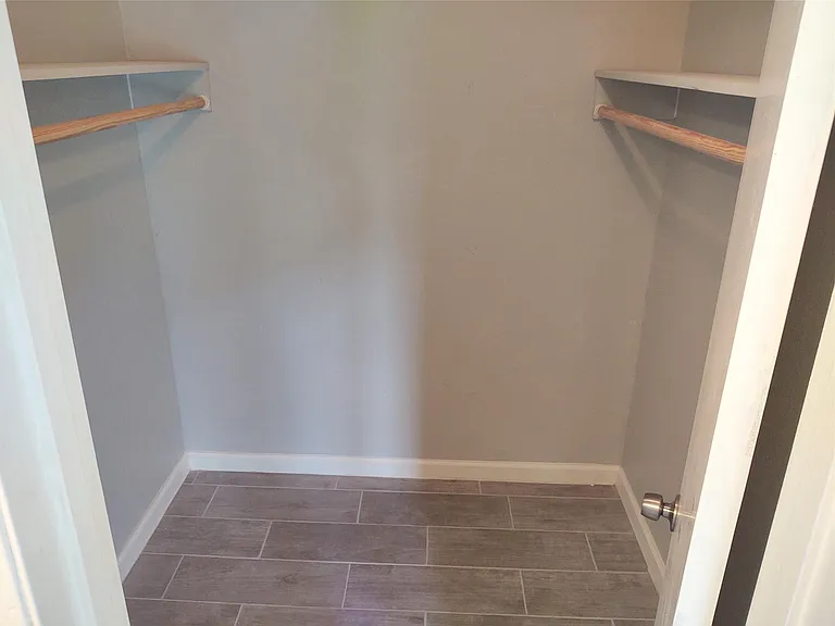 2187 Pilgrims Bend Dr — Photo 13