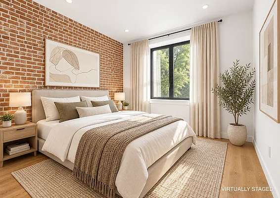 Bedroom, photo 1