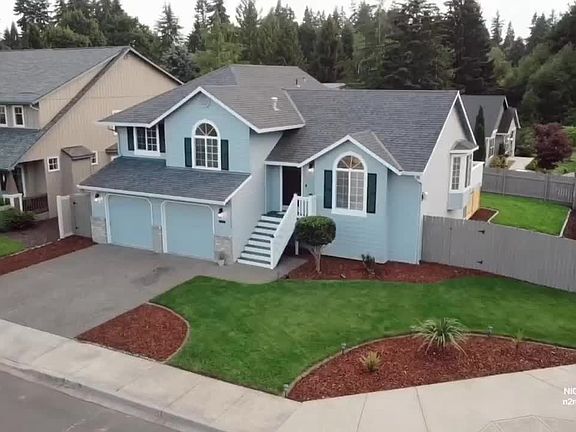 2nd image of 11012 NE 36th Ave