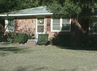 4917 Malibu Dr, Charlotte, NC 28215