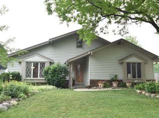 2335 W Manchester Ave, Milwaukee, WI 53221