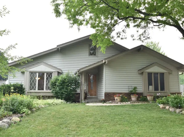 2335 West Manchester AVENUE, Milwaukee, WI 53221