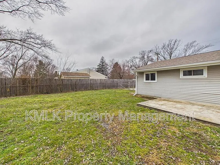 3434 Lawndale Dr — Photo 33