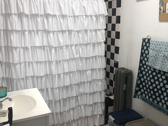 5th image of 10 Lothian Rd APT 7