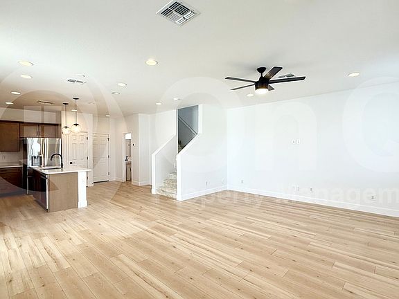 5th image of 1282 W Sparrow Dr