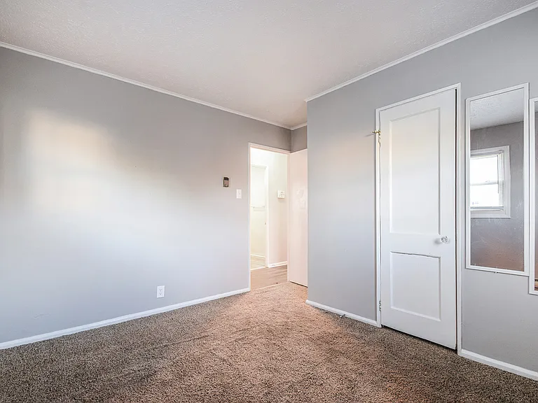 526 S Edison Ave — Photo 11