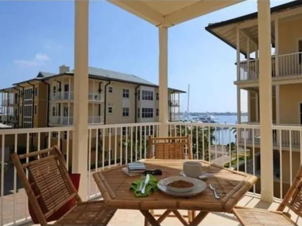 3940 N Flagler Dr APT 301, West Palm Beach, FL 33407