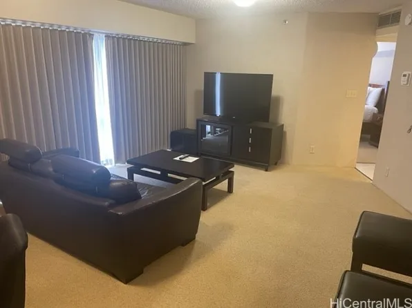 1088 Bishop St APT 3503, Honolulu, HI 96813