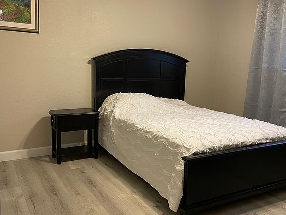 4th image of 8292 Seeno Ave