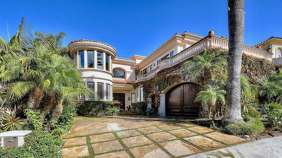 1st image of 81 Ritz Cove Dr