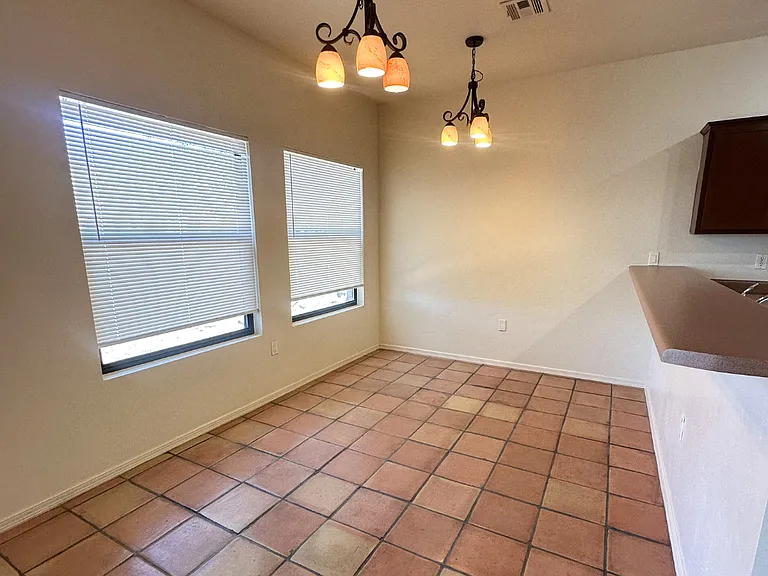 560 El Molino Blvd — Photo 19