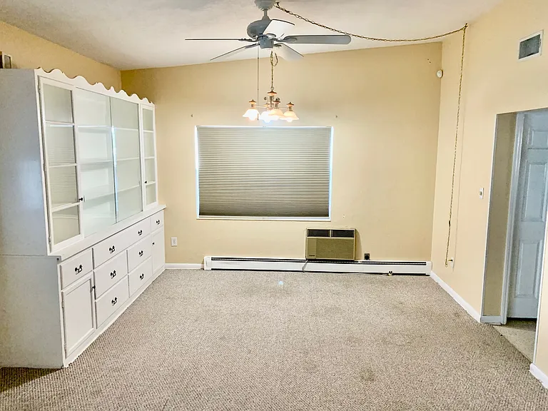 6326 Safford Ter — Photo 4