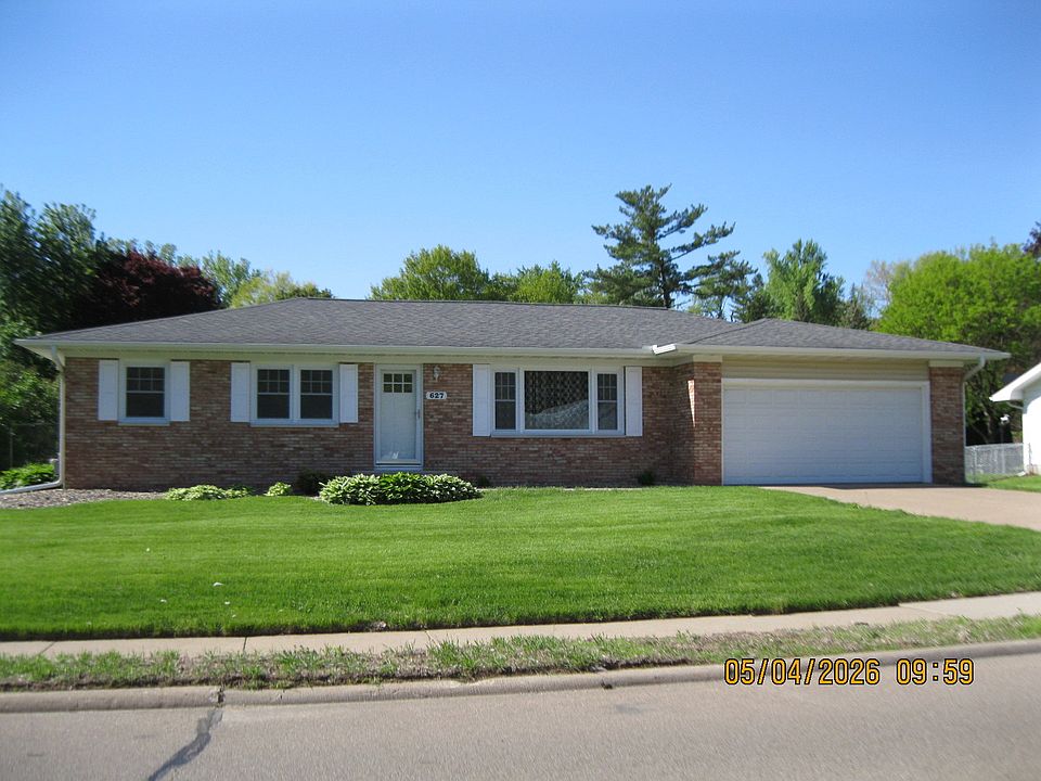 1st image of 627 13th Ave N