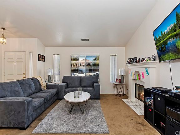 4th image of 12340 Lasselle St