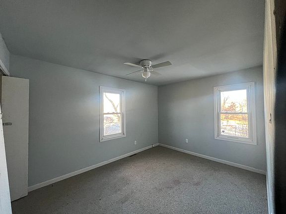 4th image of 300 Walnut Street