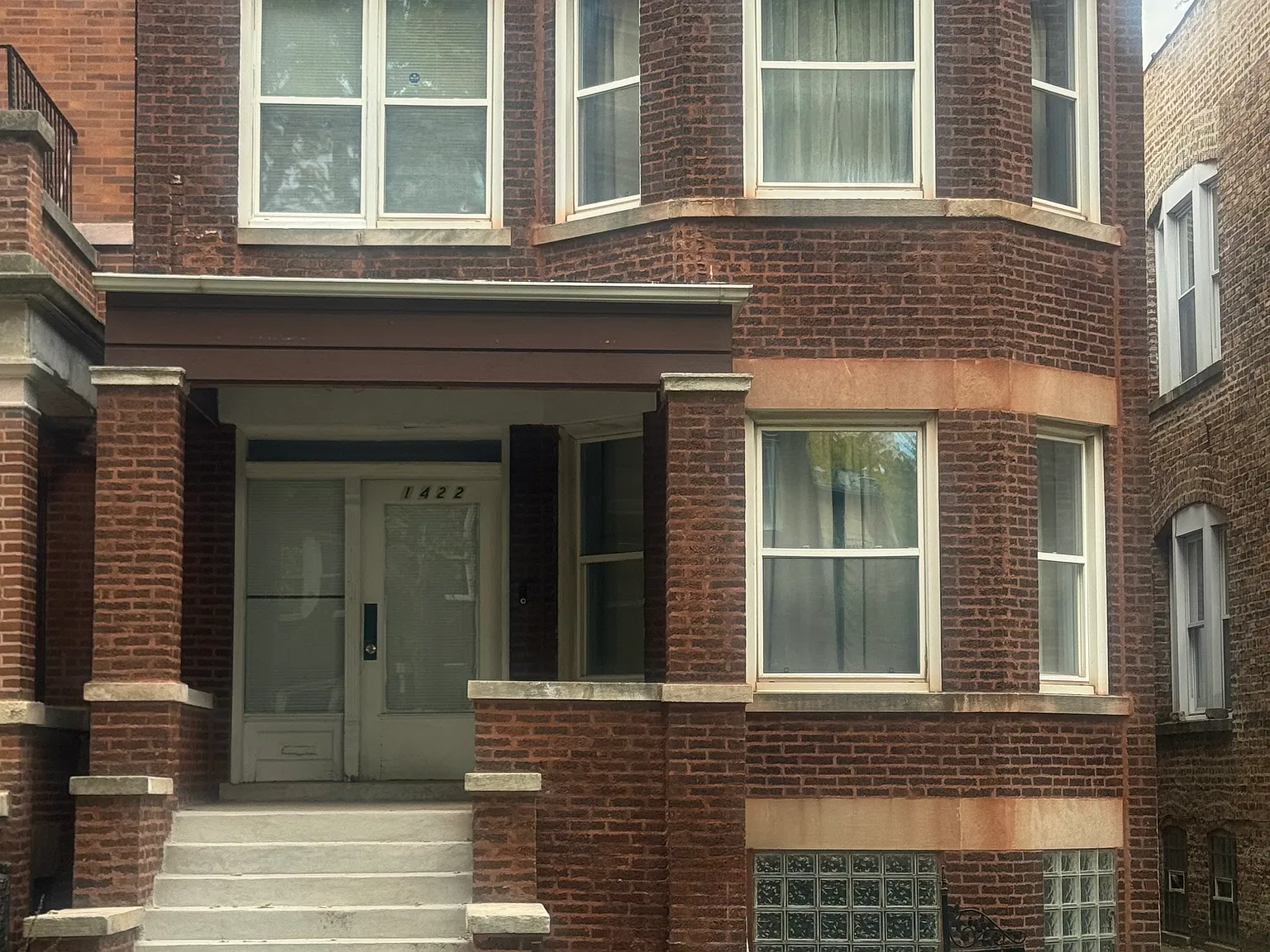 3 bed, $1,950 — Photo 1