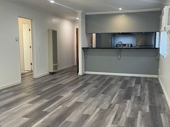 5th image of 5927 Benner St #4