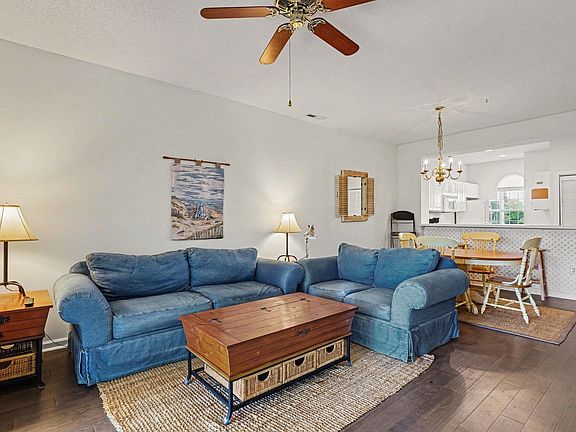 4th image of 4449 Turtle Ln. #3-C