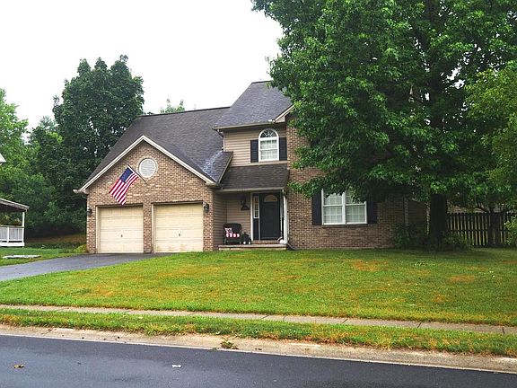 2nd image of 113 Woodview Dr