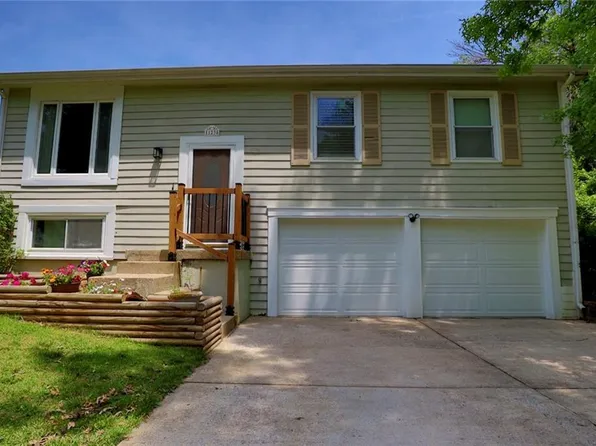 11238 E Smart Ave, Independence, MO 64054