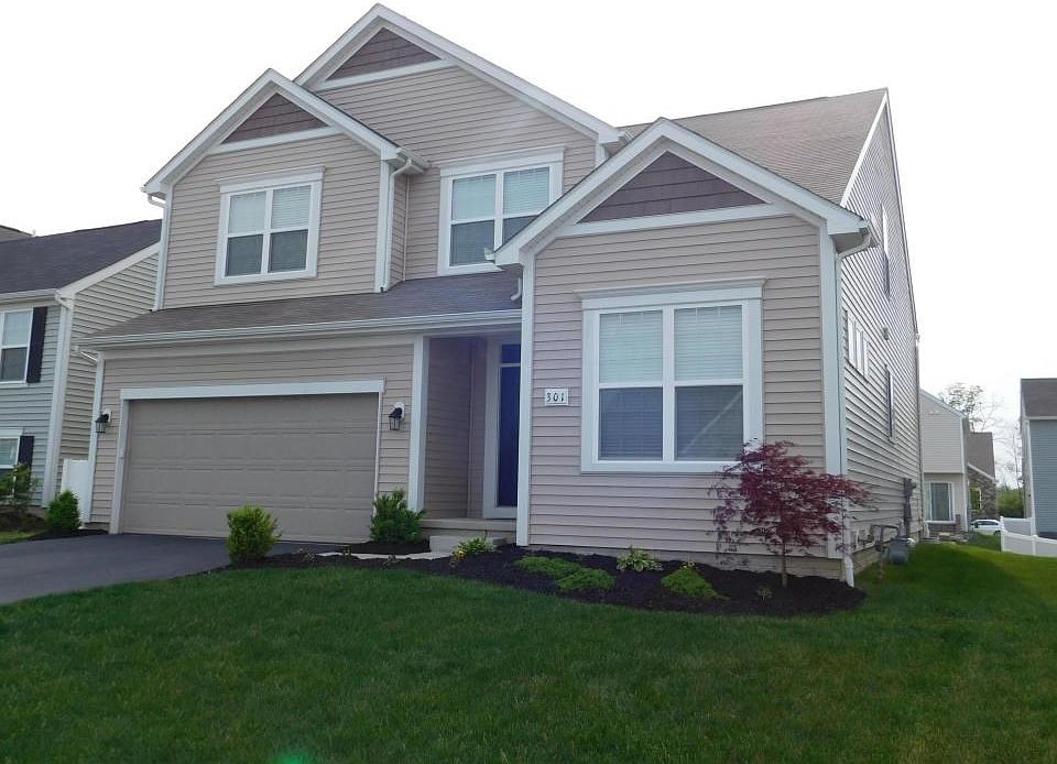 1st image of 301 Ravensdale Pl