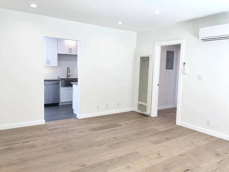 515 Pier Ave #4 — Photo 9