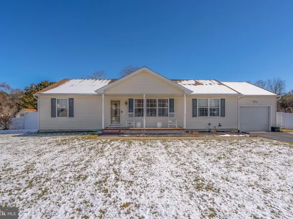 9 Fox Cove Dr, Millville, NJ 08332