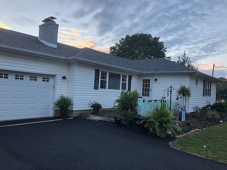 1st image of 20 Noel Dr