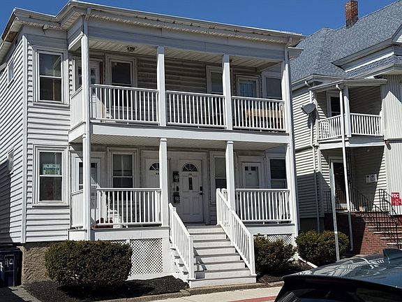 2nd image of 20 Ferry St #B