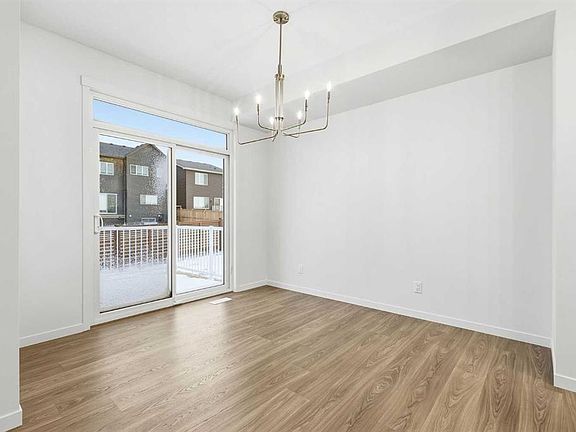 3rd image of 72 N Calhoun Rise NE