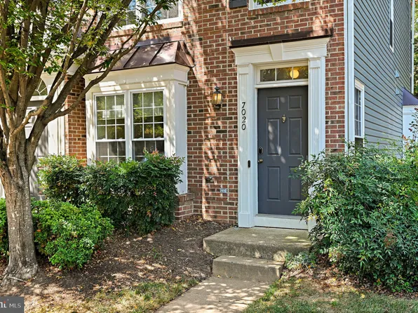 7020 Falls Reach Dr #7020, Falls Church, VA 22043