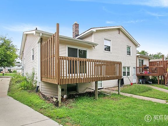 3rd image of 3652 Kalamazoo Ave SE