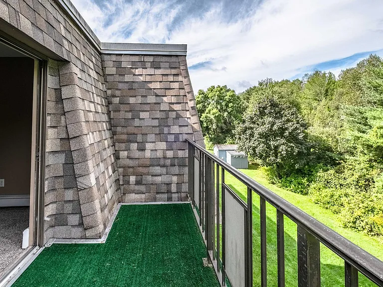 Orchard Park Apartments — Photo 18