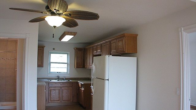 2nd image of 94222 1st St APT B