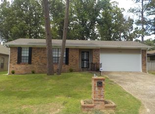 9808 Surrey Dr, Little Rock, AR 72204
