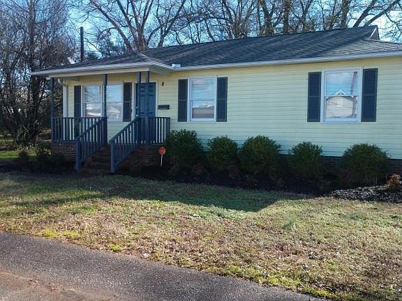 2nd image of 8 Winn St