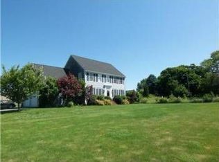 579 Union St, Portsmouth, RI 02871