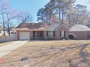 5098 Summer Ridge Rd, Fayetteville, NC 28303