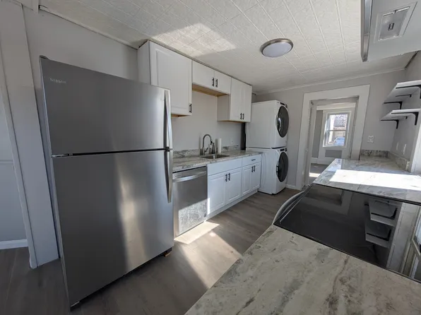 58 Temple St #3, Nashua, NH 03060