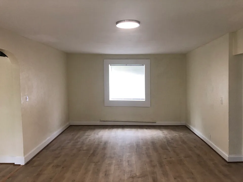 729 Georgia Ave