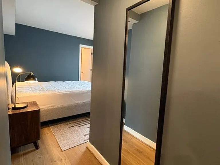 7500 Woodmont Ave #907 — Photo 24